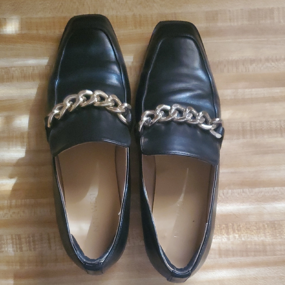 Nine West Black Loafers with Gold Chain